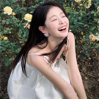 香山叶正红海报